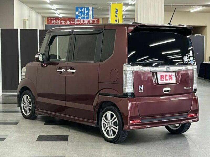 N BOX CUSTOM