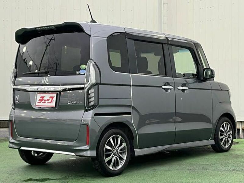 N BOX CUSTOM