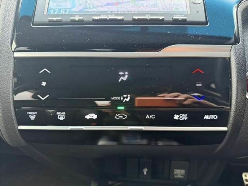 FIT HYBRID-21