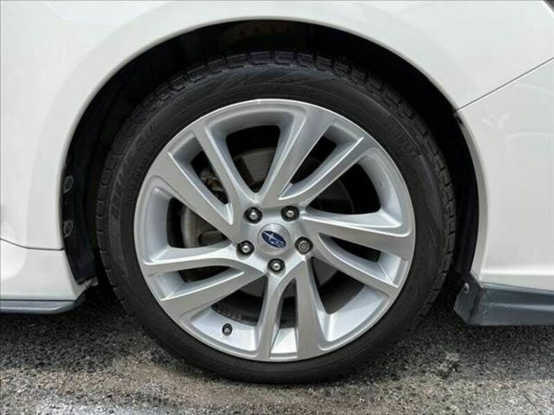 LEVORG-11