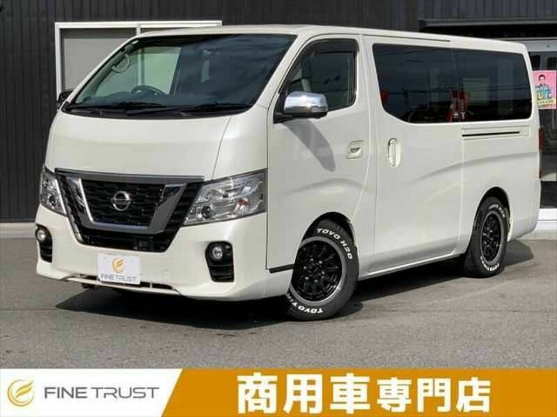NV350 CARAVAN-0
