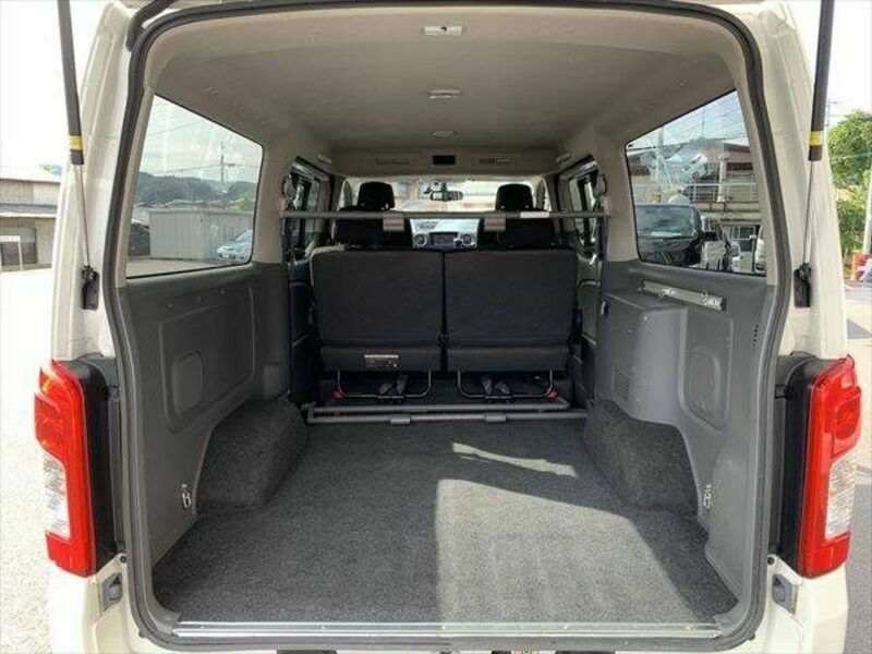 NV350 CARAVAN