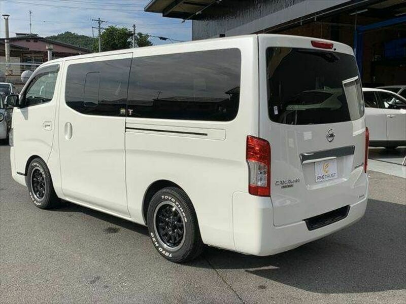 NV350 CARAVAN