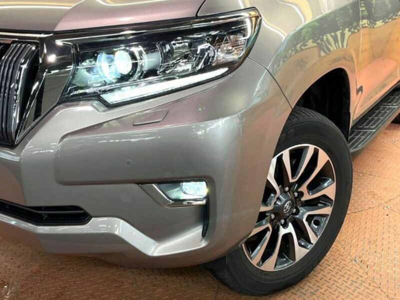LAND CRUISER PRADO-14