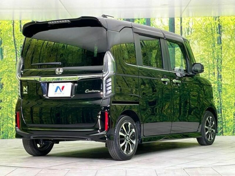 N BOX CUSTOM
