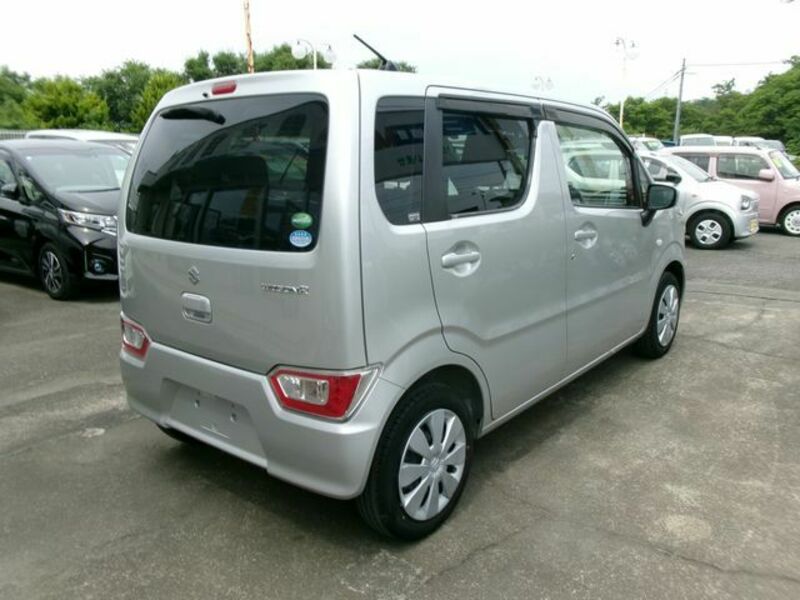WAGON R