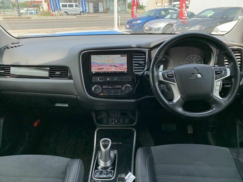 OUTLANDER PHEV
