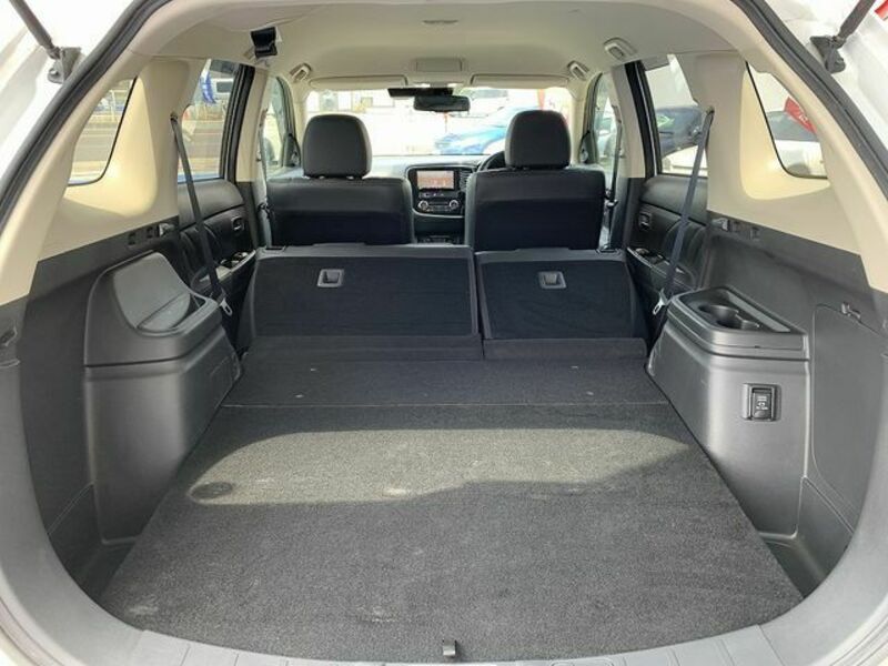 OUTLANDER PHEV