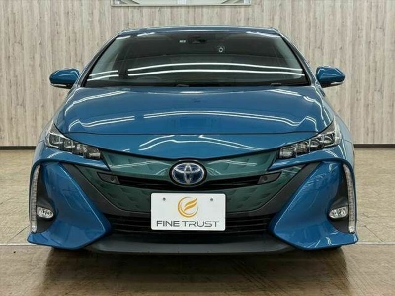 PRIUS PHV