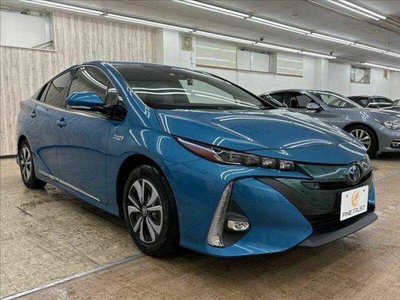 PRIUS PHV