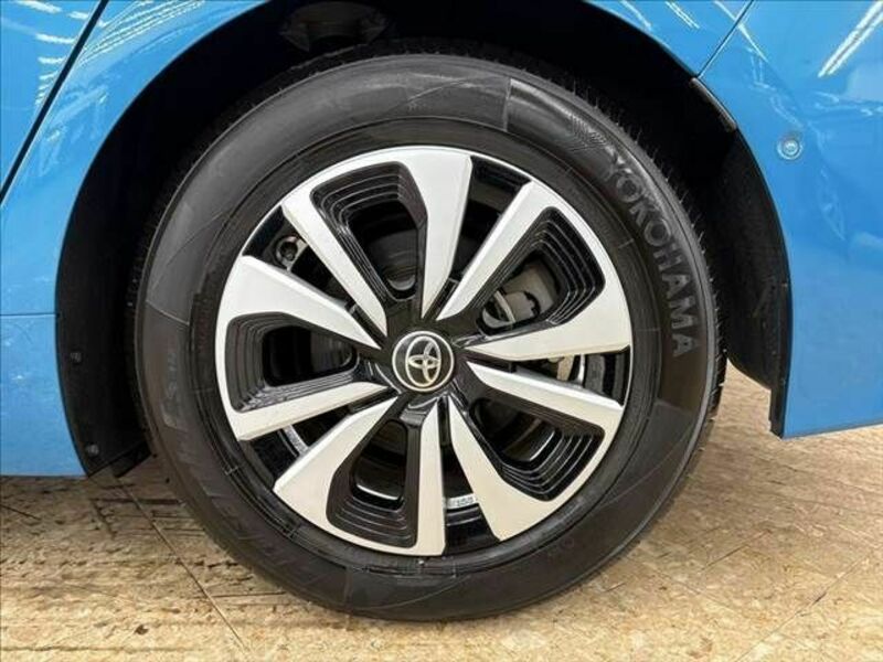 PRIUS PHV