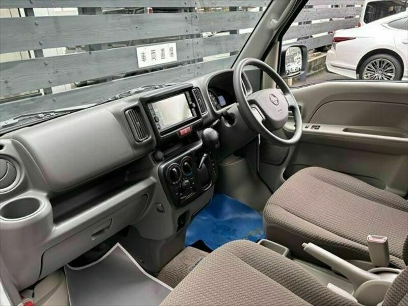 CLIPPER VAN