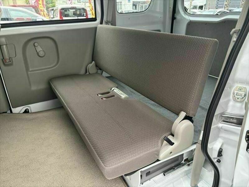 CLIPPER VAN