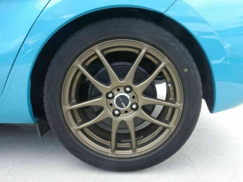 AQUA-12