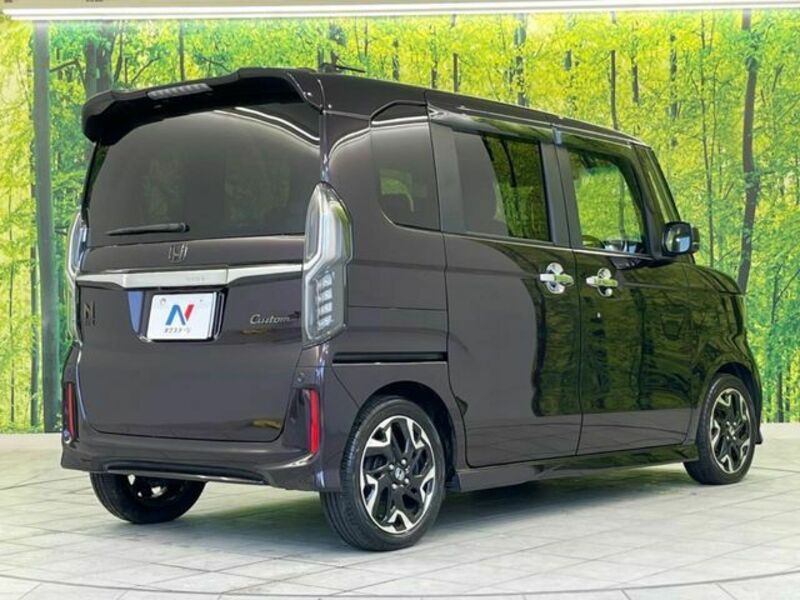 N BOX CUSTOM