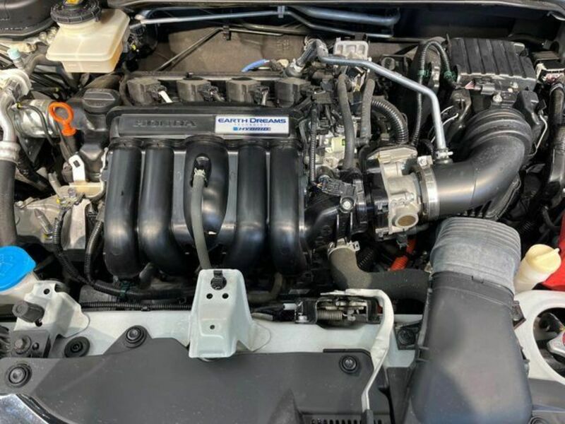 FIT HYBRID-17