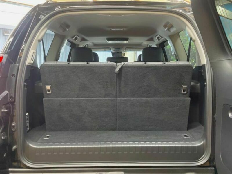 LAND CRUISER PRADO-9