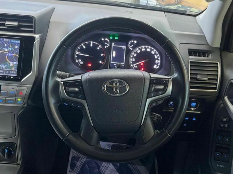 LAND CRUISER PRADO-10