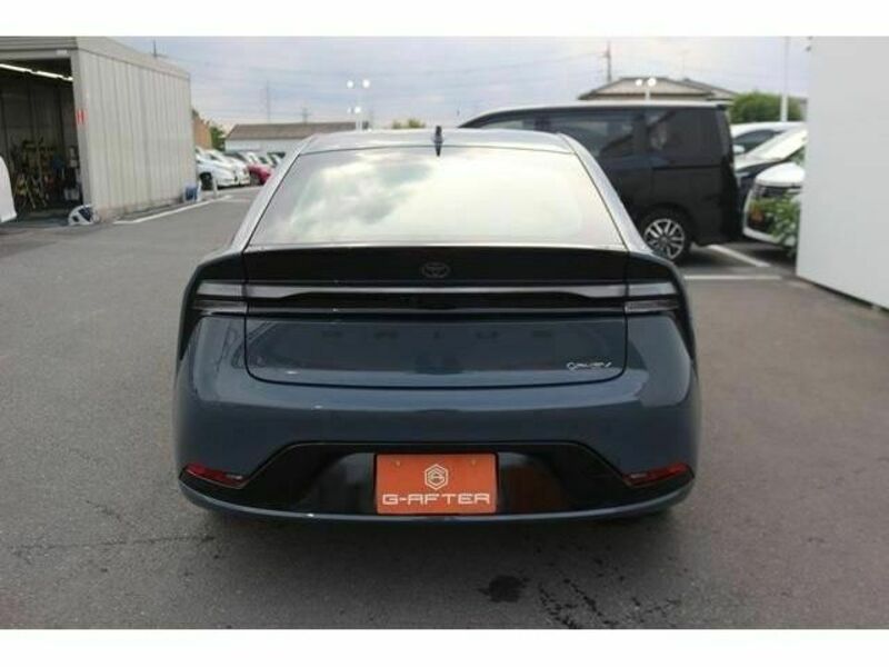PRIUS PHV