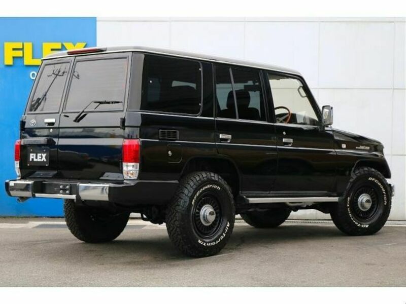 LAND CRUISER PRADO-1