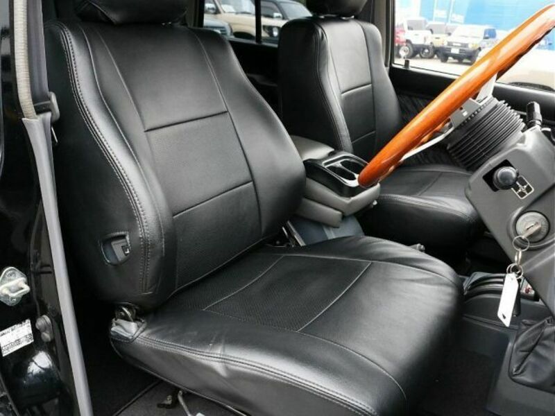 LAND CRUISER PRADO-5
