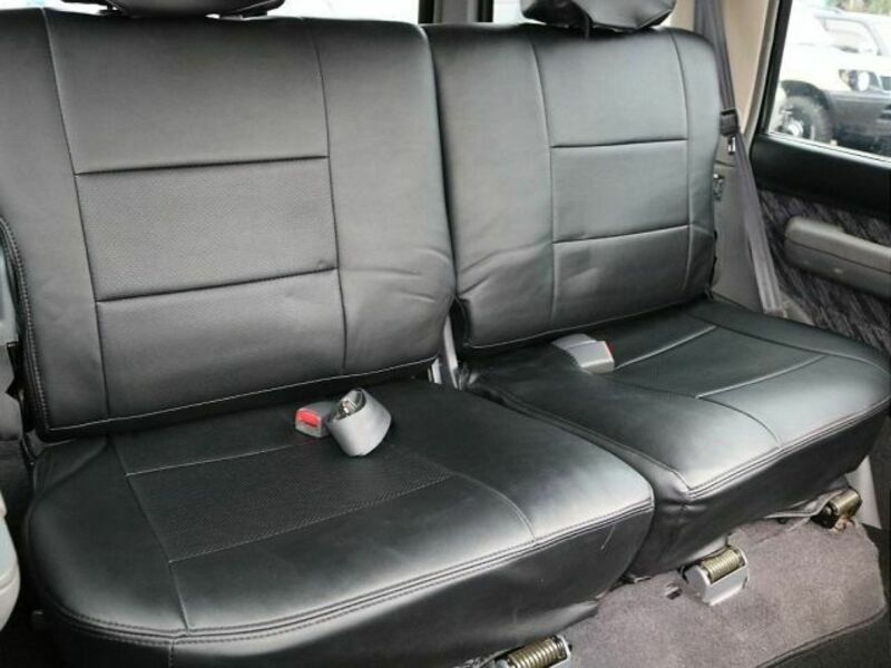 LAND CRUISER PRADO-7