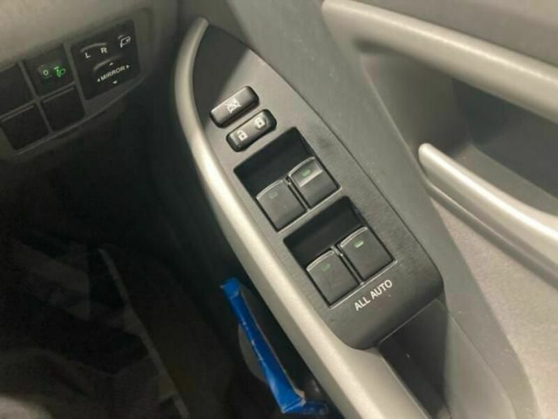 PRIUS-23