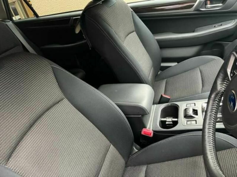 LEGACY OUTBACK