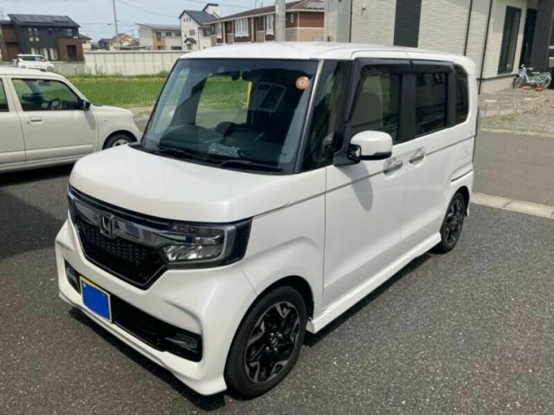 N BOX CUSTOM