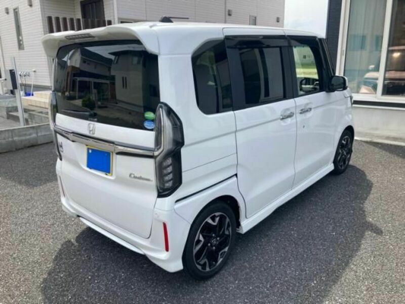 N BOX CUSTOM