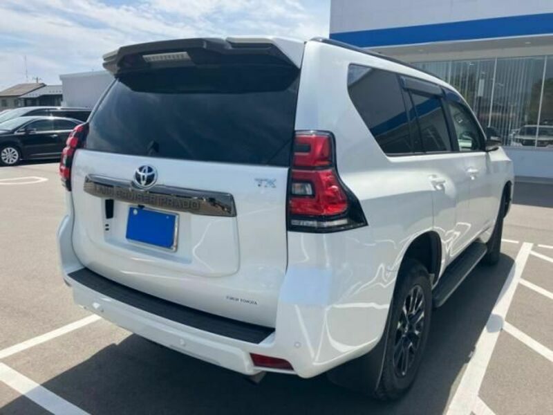 LAND CRUISER PRADO-3