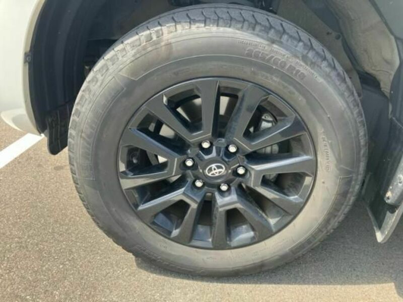LAND CRUISER PRADO-7