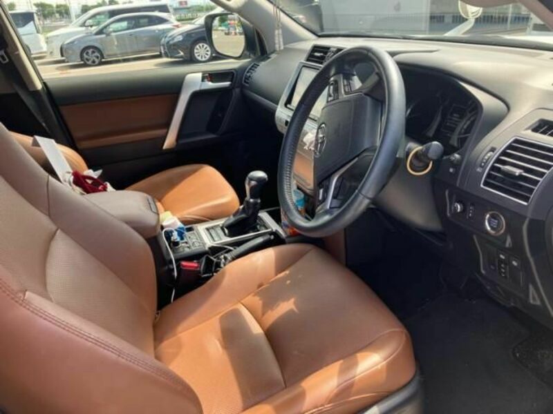 LAND CRUISER PRADO-11