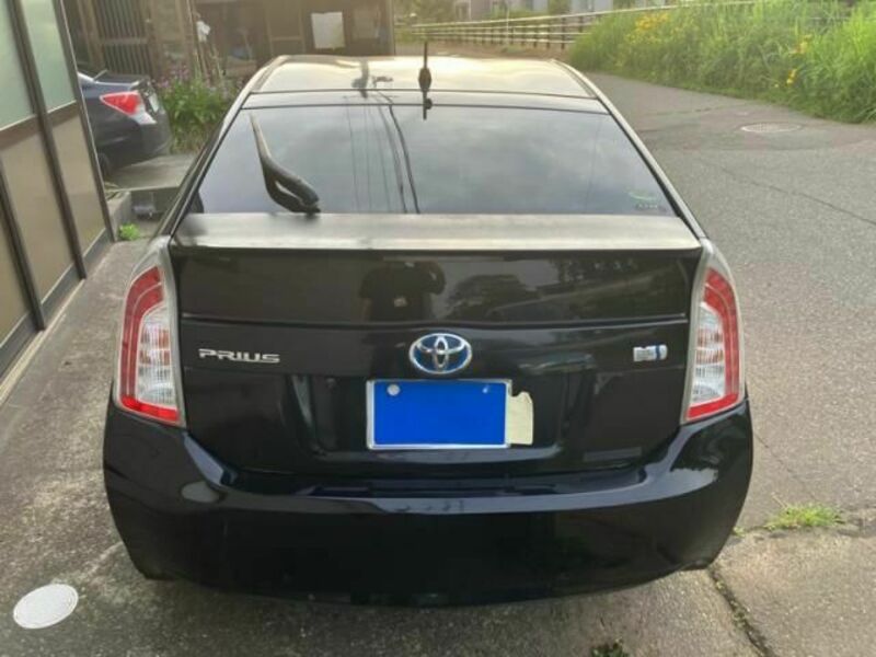 PRIUS-7