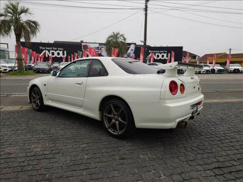 SKYLINE