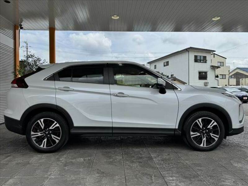 ECLIPSE CROSS