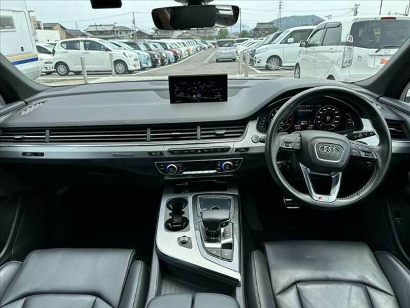 Q7