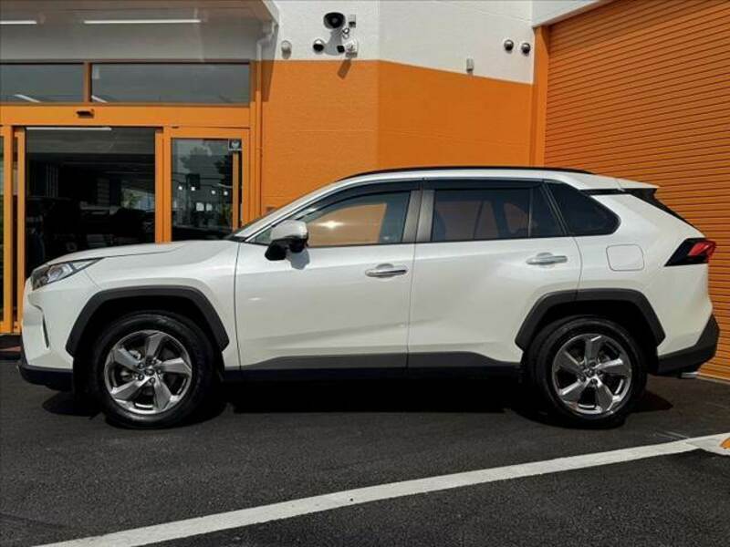 RAV4
