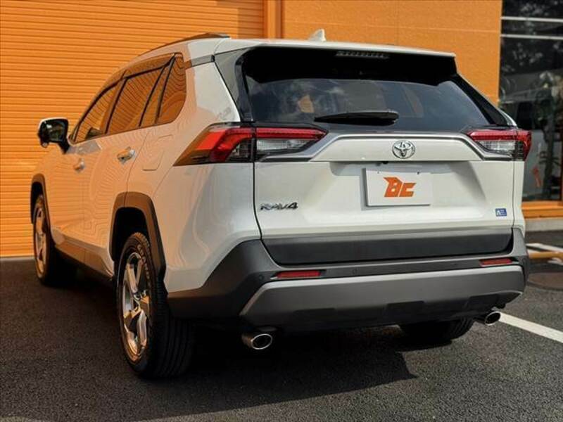 RAV4