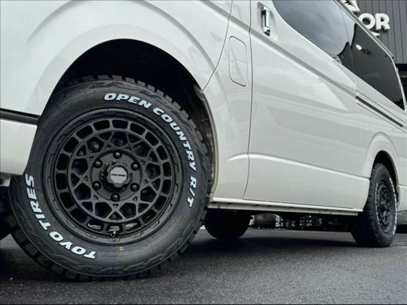 HIACE VAN