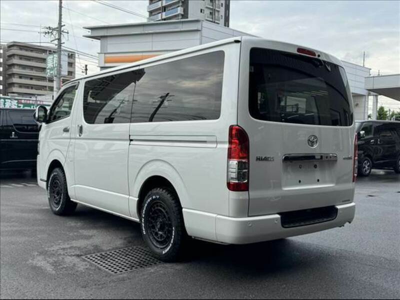 HIACE VAN