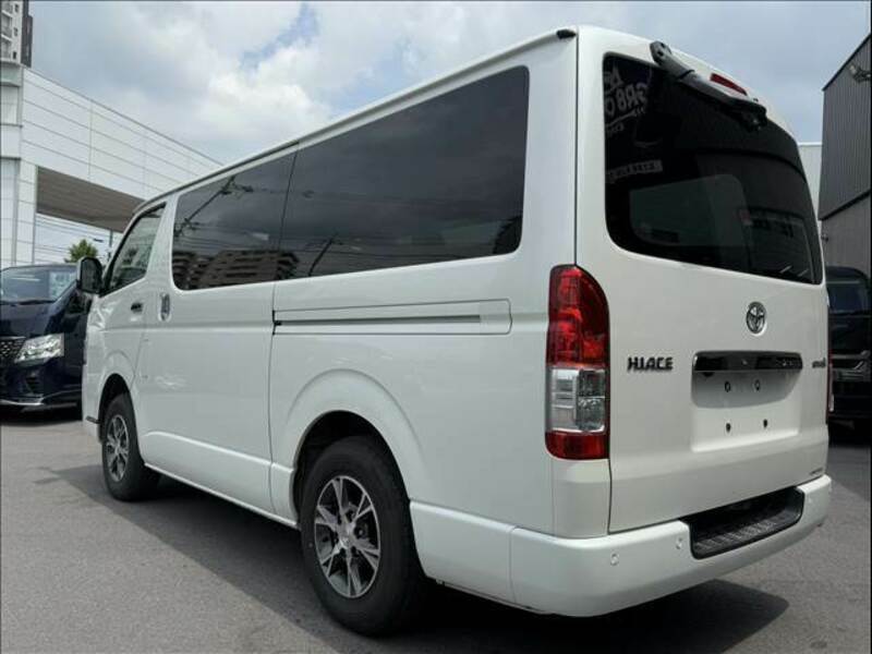 HIACE VAN