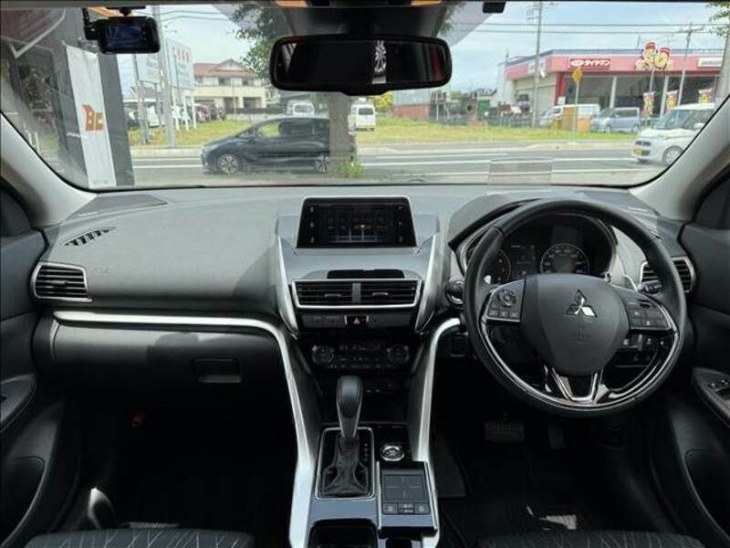 ECLIPSE CROSS