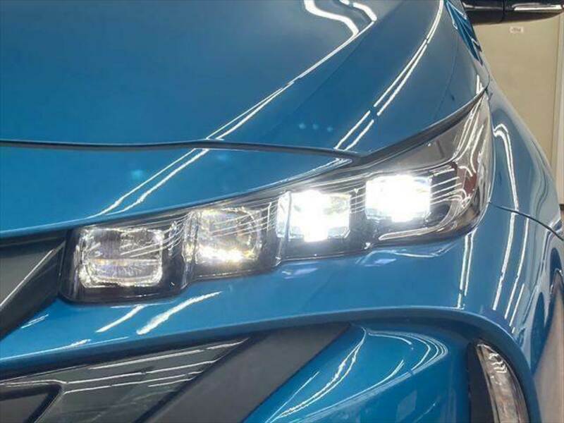 PRIUS PHV