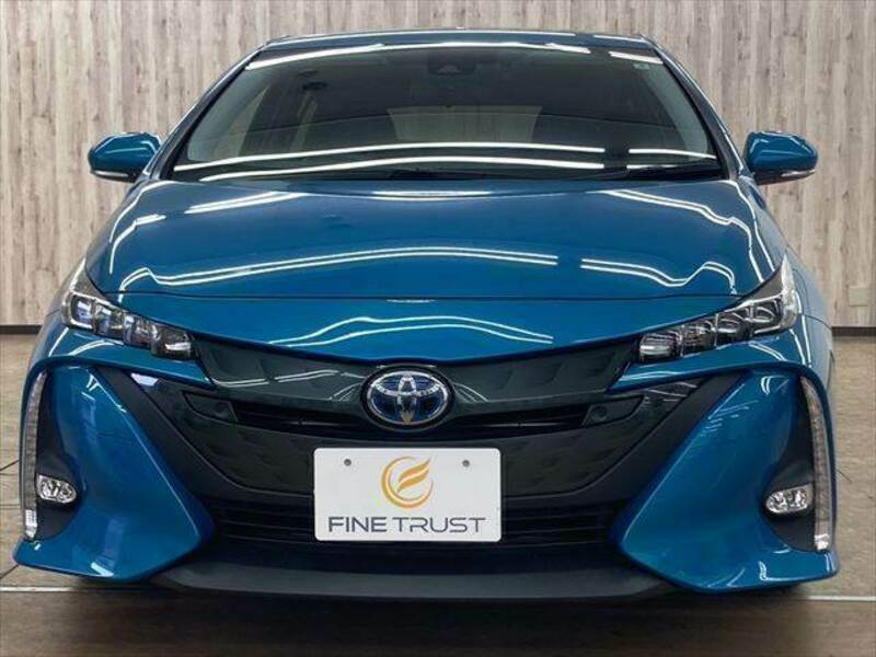 PRIUS PHV