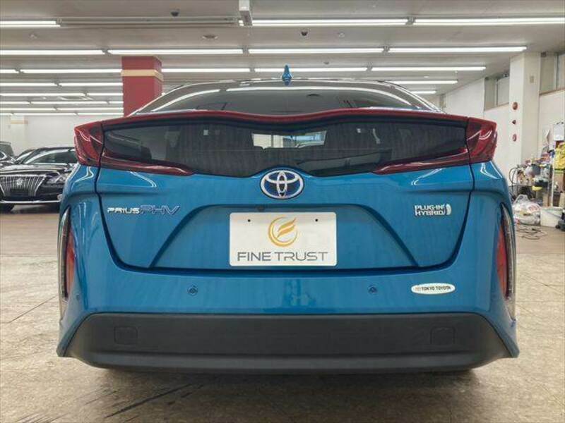 PRIUS PHV
