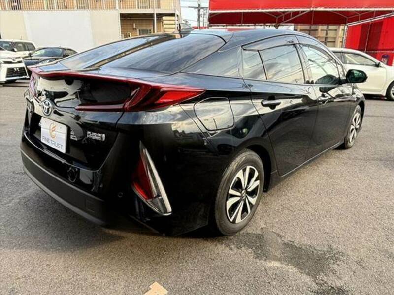 PRIUS PHV