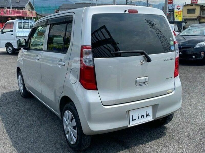 WAGON R