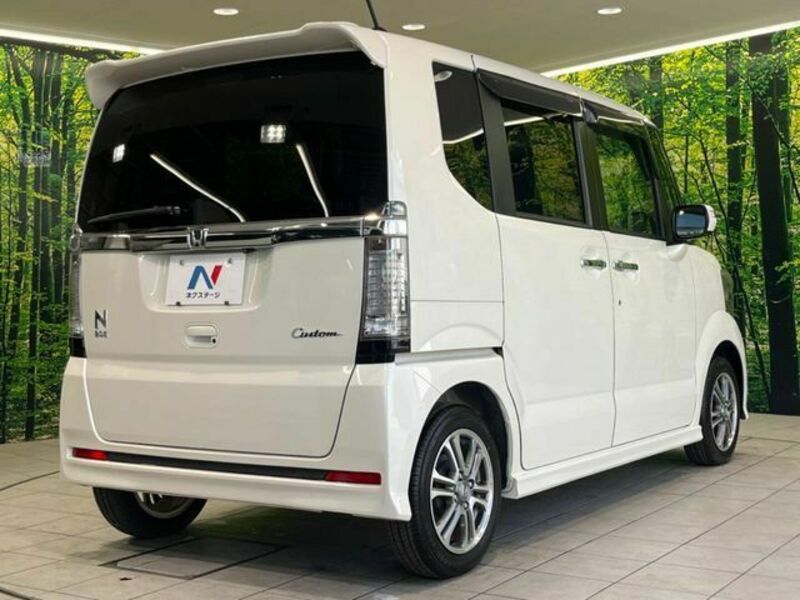 N BOX CUSTOM