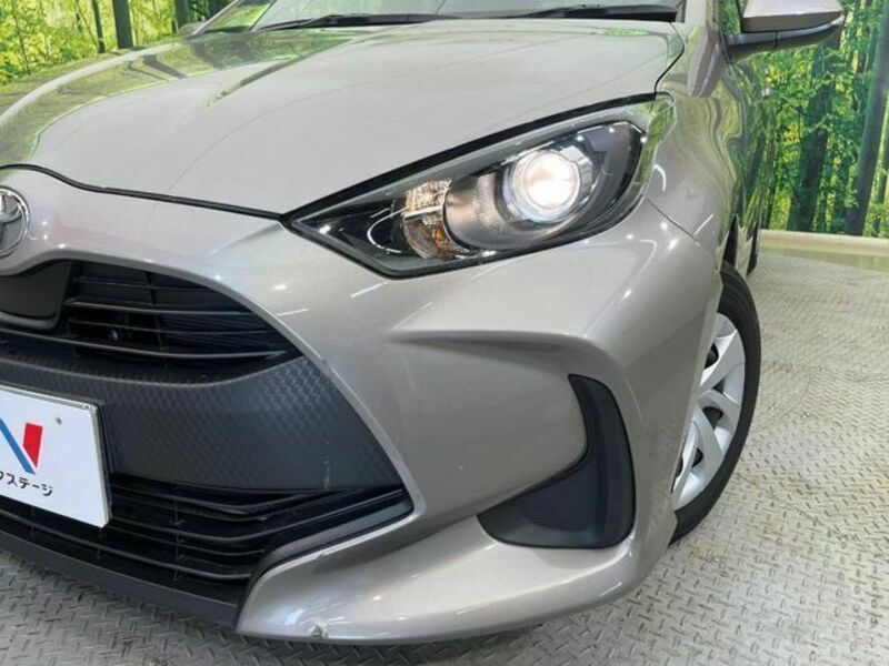 YARIS-11
